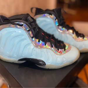 Size 6y Nike Posites